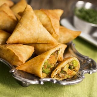 SPICY VEGETABLE SAMOSA