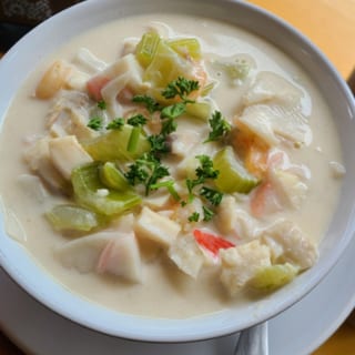 CREAMY SEAFOOD SOUP